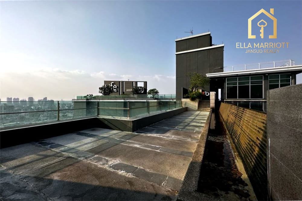 Huai Khwang Oasis: 1-Bed Condo with Skyline Views 21