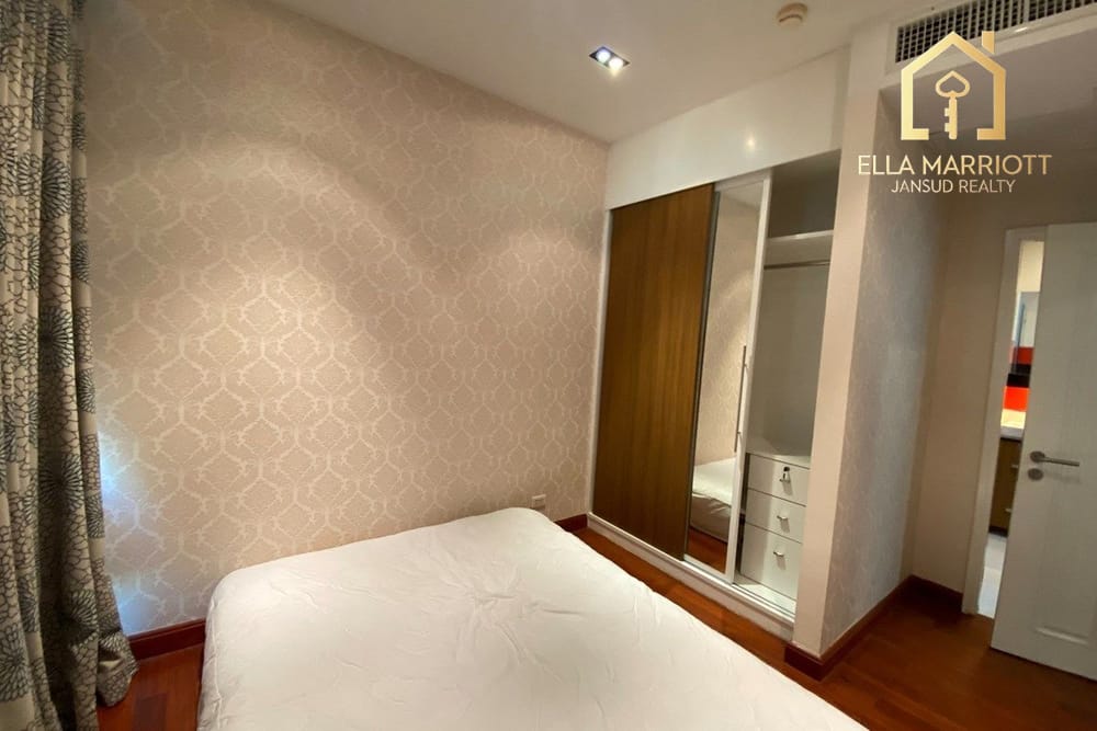 Luxuriöses 342 m² Maisonette-Penthouse mit privatem Dachgarten & Jacuzzi – 7 Gehminuten zur MRT Sukhumvit 10