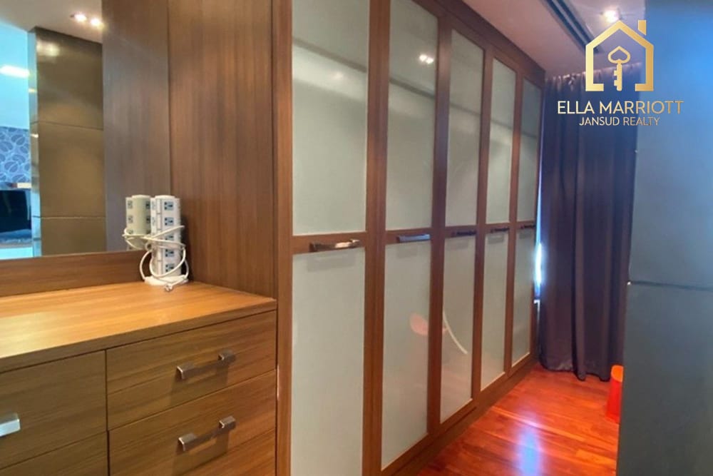 Luxuriöses 342 m² Maisonette-Penthouse mit privatem Dachgarten & Jacuzzi – 7 Gehminuten zur MRT Sukhumvit 11