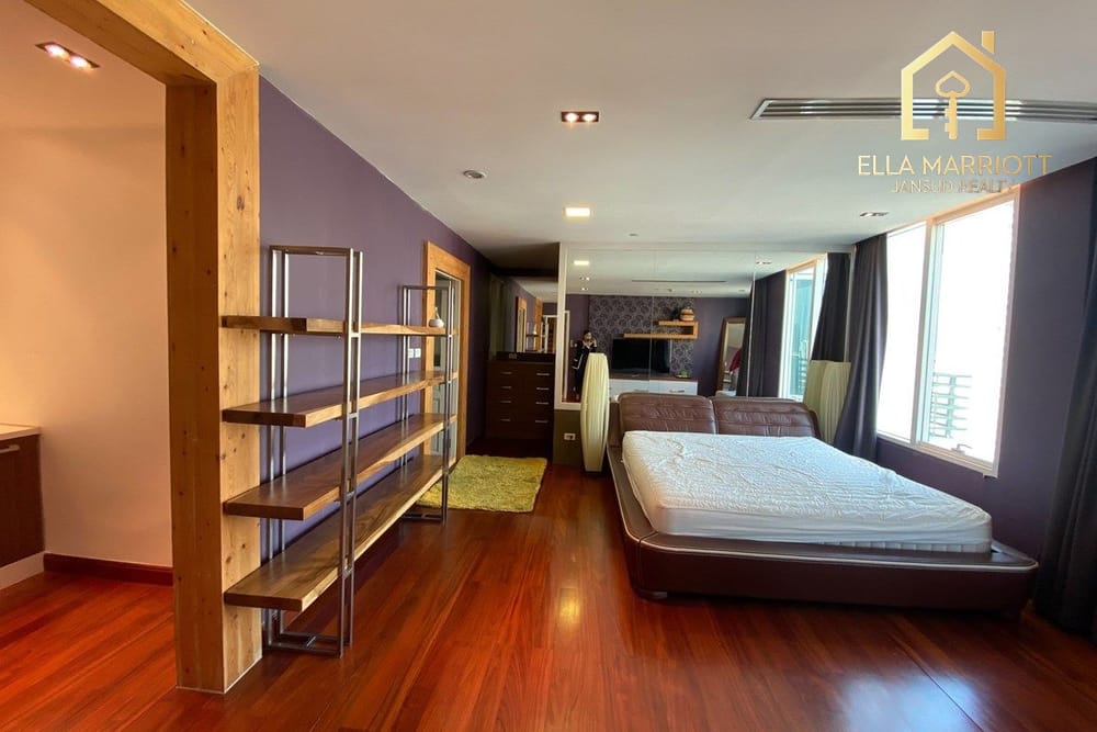 Luxuriöses 342 m² Maisonette-Penthouse mit privatem Dachgarten & Jacuzzi – 7 Gehminuten zur MRT Sukhumvit 12