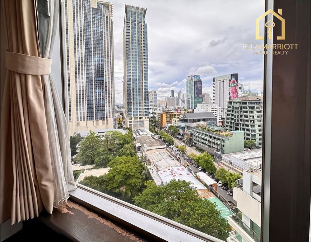 3-Bedroom Condo Near BTS Phloen Chit - 7 Min Walk on Wireless Rd 7