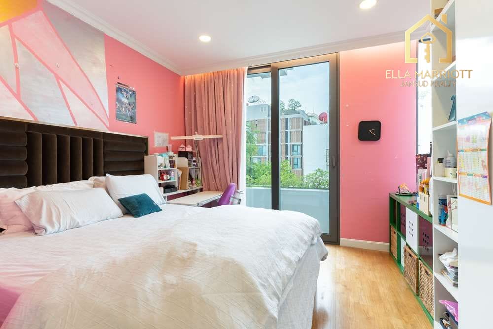 For Rent: r 6-Storey Townhouse in the Heart of Bangkok 17