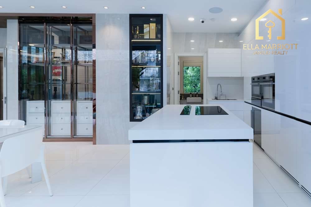 For Rent: r 6-Storey Townhouse in the Heart of Bangkok 7