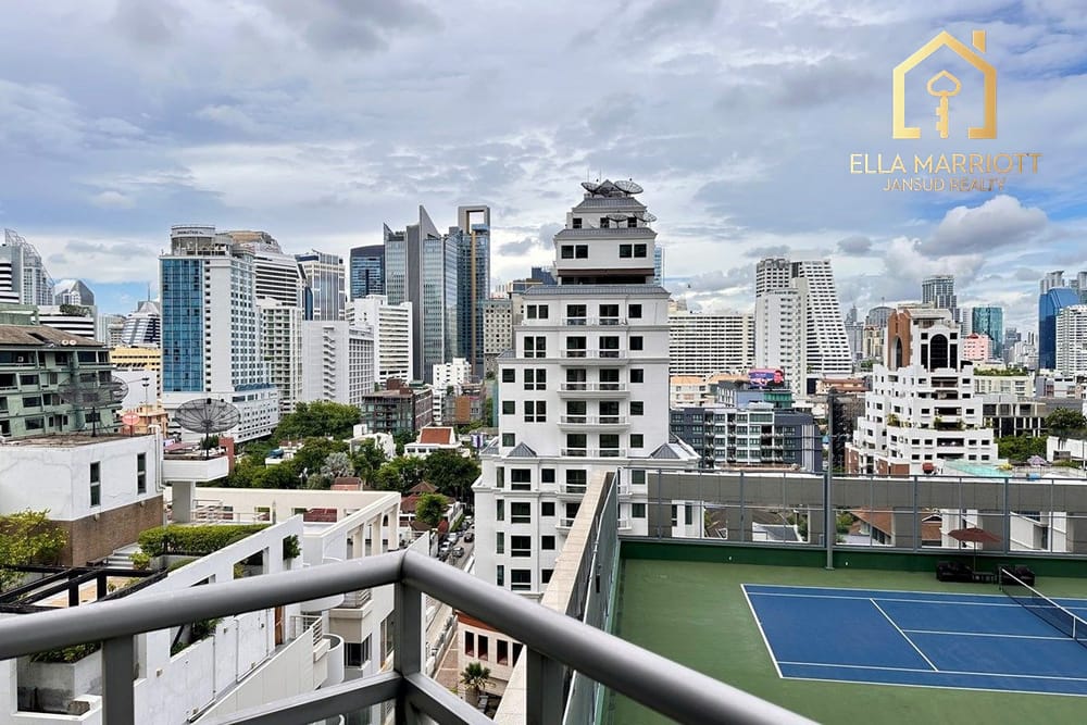 Affordable 3-Bedroom Condo on Wireless Rd, 7-Minute Walk to BTS Phloen Chit 12