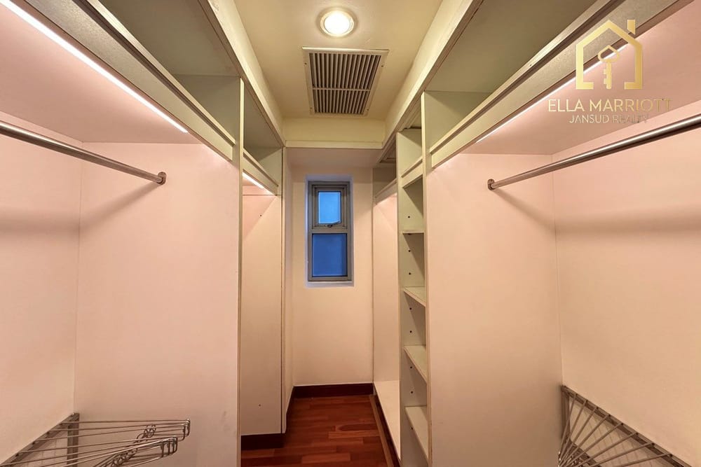 Affordable 3-Bedroom Condo on Wireless Rd, 7-Minute Walk to BTS Phloen Chit 7