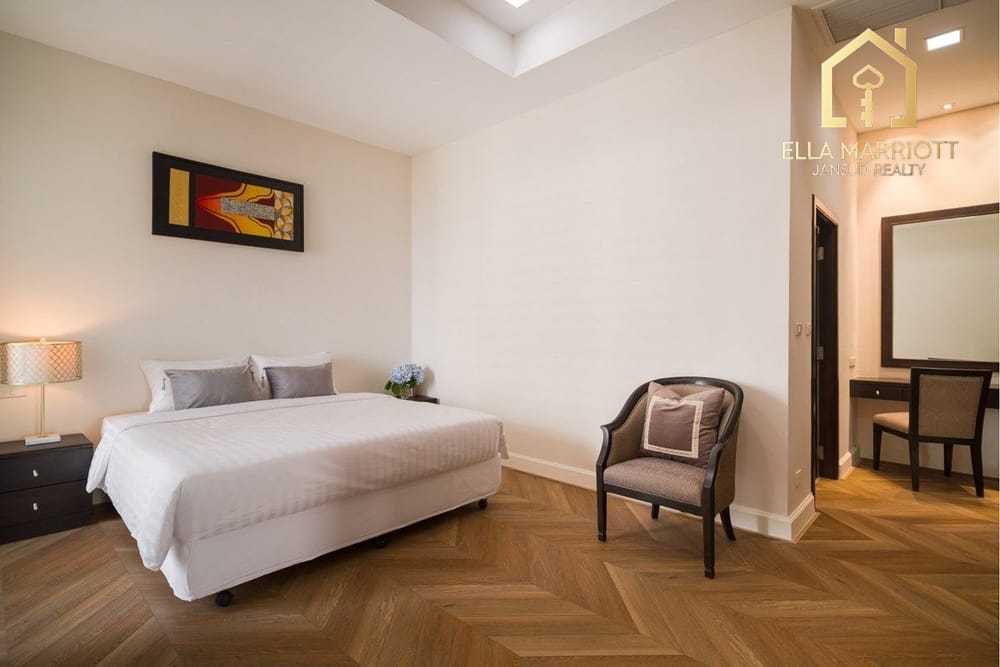 Rent 250K | 29th Fl. Top Penthouse | 4+1BR Sky Mansion | Pet-Friendly 11