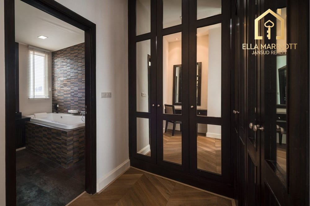 Rent 250K | 29th Fl. Top Penthouse | 4+1BR Sky Mansion | Pet-Friendly 25