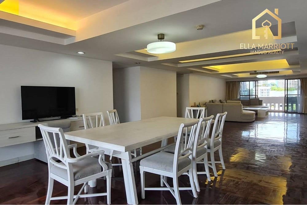Spacious 4BR Family Condo for Rent in Sukhumvit 49 - 300sqm, Cats Allowed - 95K 4