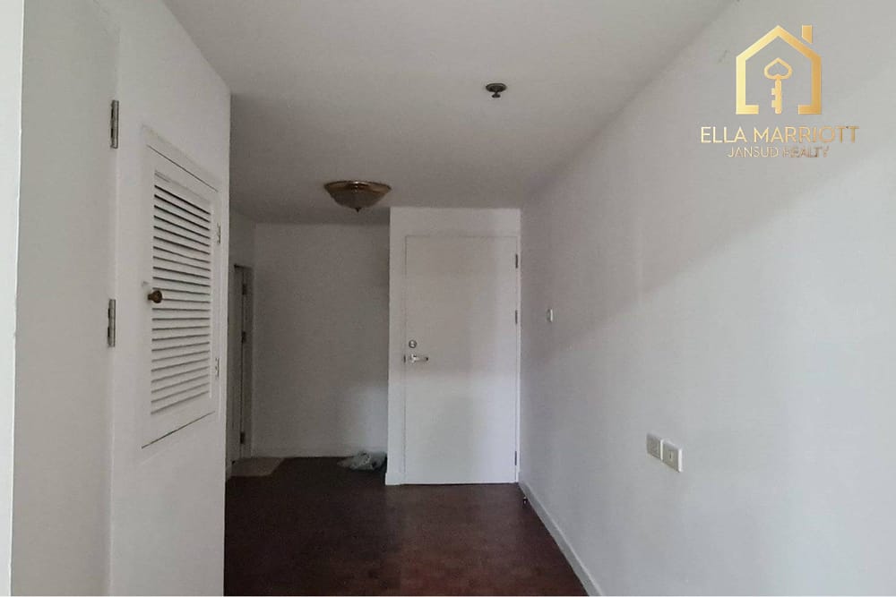 Spacious 4BR Family Condo for Rent in Sukhumvit 49 - 300sqm, Cats Allowed - 95K 9