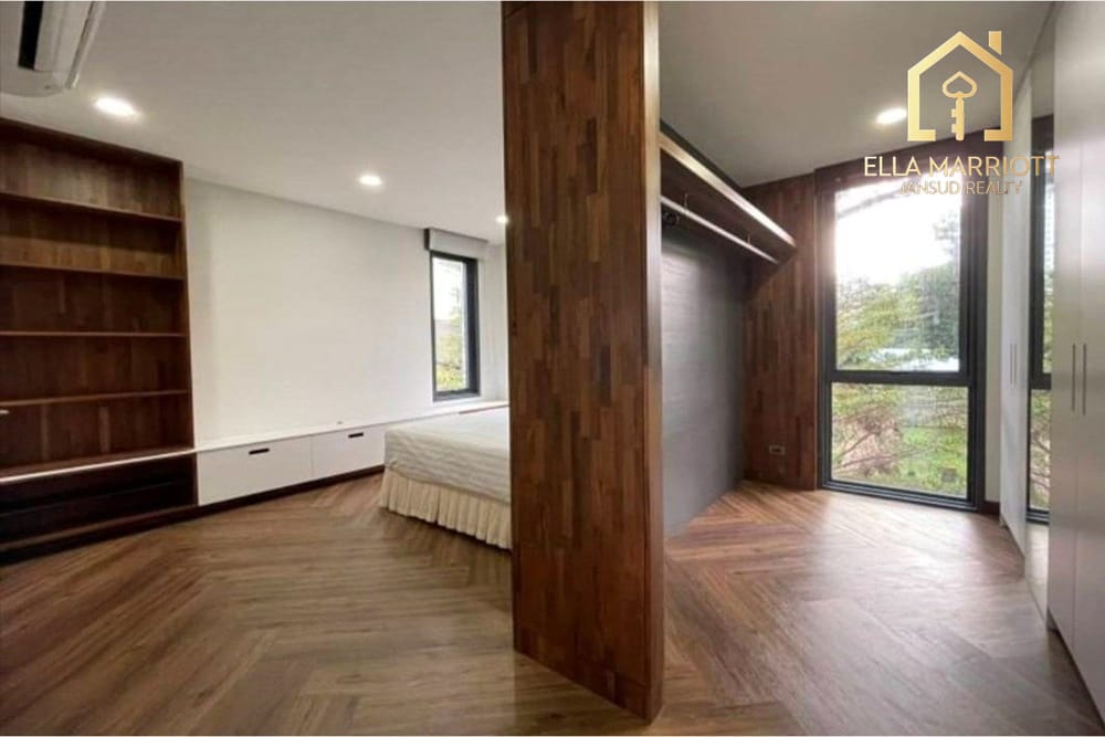2BR 140sqm Low-Rise Condo for Rent at 75K in Sukhumvit 39, Steps from Fuji 12