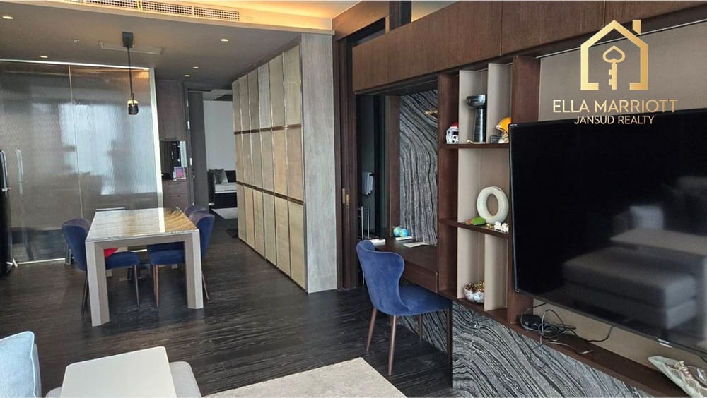 Modernes 2-Zimmer-Wohnung zur Miete im Noble Ploenchit - 24. Etage, Direkter BTS-Zugang, 1 Gehminute zur Phloen Chit 3