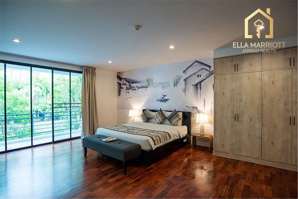 Luxury 225sqm 3BR Condo for Rent at 155K in Ploenchit-Chidlom Core 5
