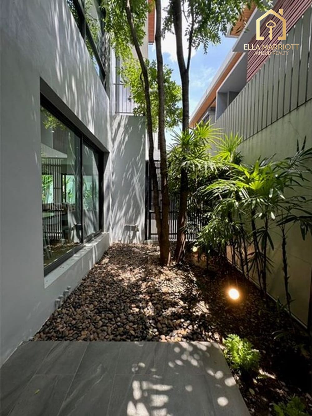 Expansive 430sqm Standalone Pool Villa for Rent at 220K in Sukhumvit 49 7