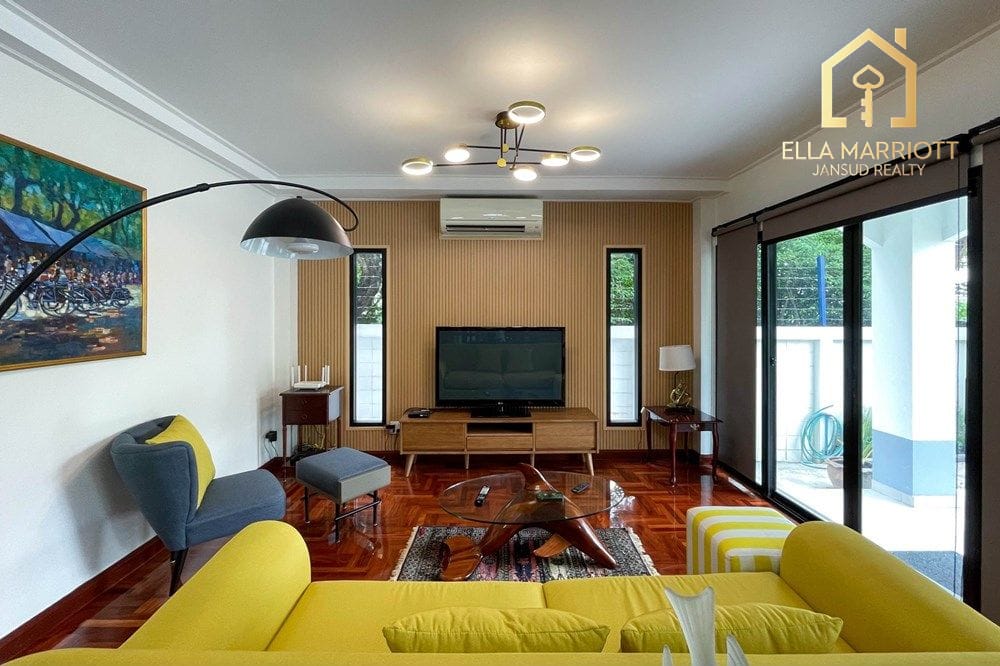 4 Bedroom Detached House for Rent, Pet Friendly near BTS Thonglor, Sukhumvit 2