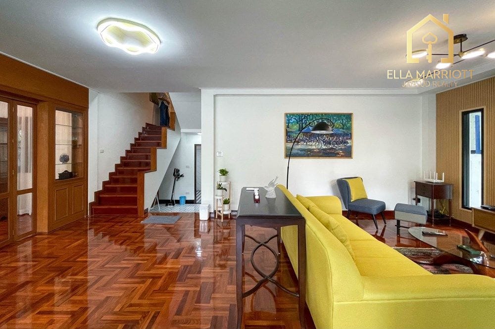 4 Bedroom Detached House for Rent, Pet Friendly near BTS Thonglor, Sukhumvit 3