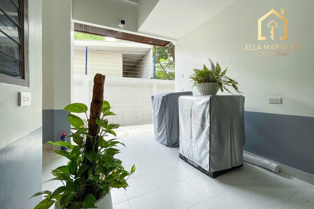 4 Bedroom Detached House for Rent, Pet Friendly near BTS Thonglor, Sukhumvit 36