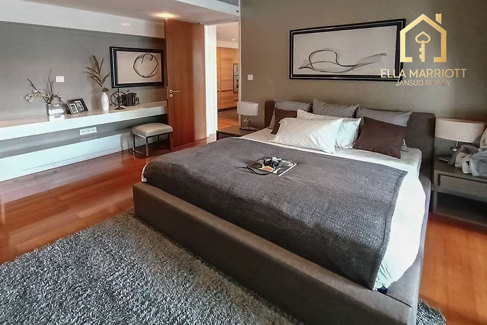 Luxury 2 Bedroom, 2 Bathroom Condo at The Pano Riverfront 14