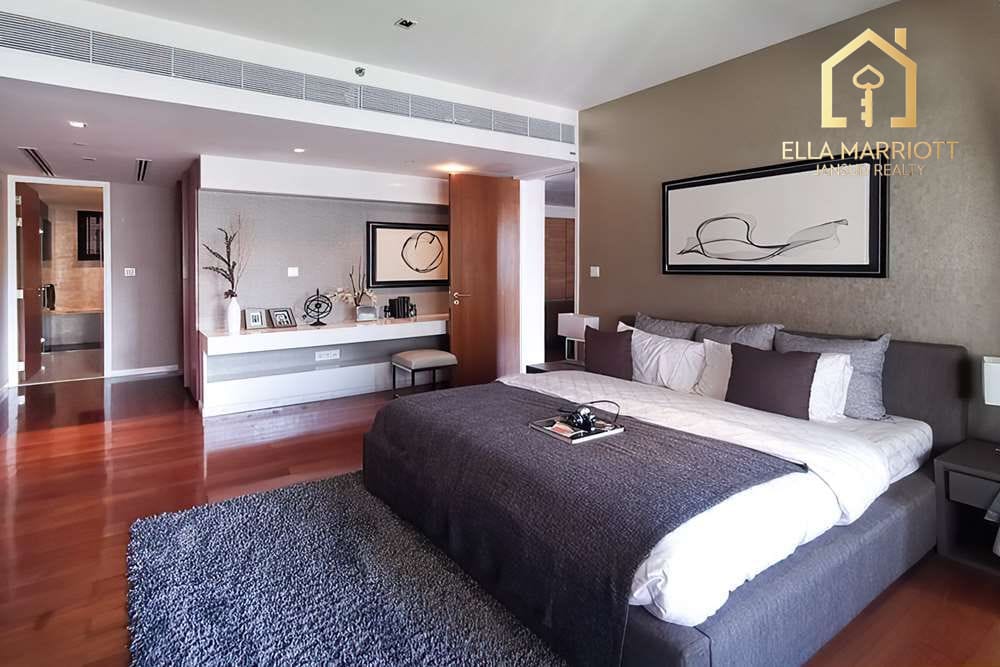Luxury 2 Bedroom, 2 Bathroom Condo at The Pano Riverfront 15