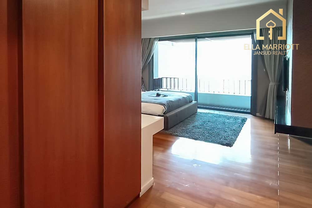 Luxury 2 Bedroom, 2 Bathroom Condo at The Pano Riverfront 19