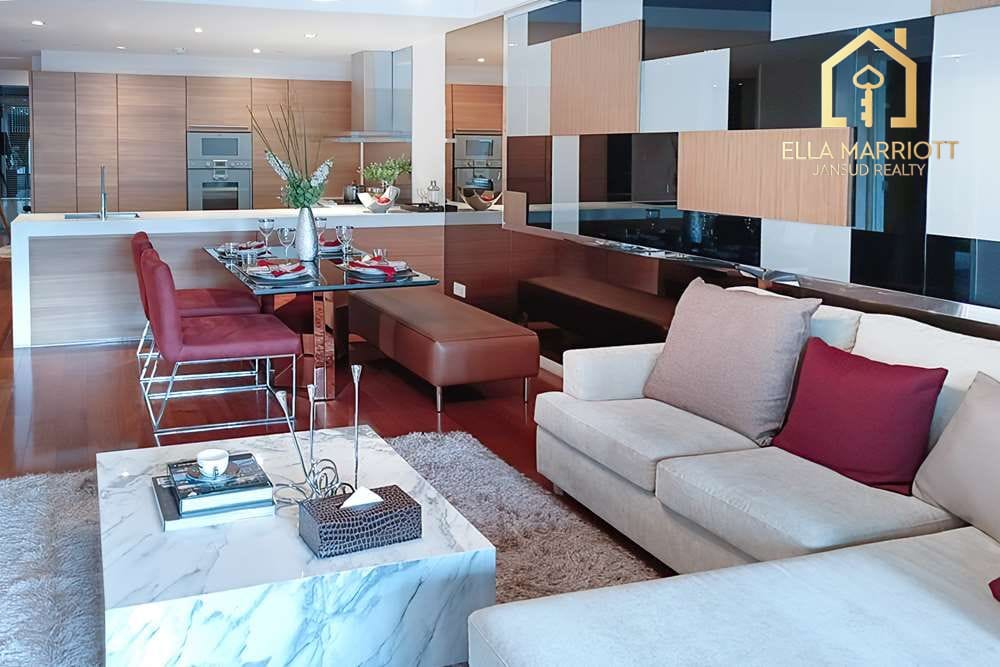 Luxury 2 Bedroom, 2 Bathroom Condo at The Pano Riverfront 3