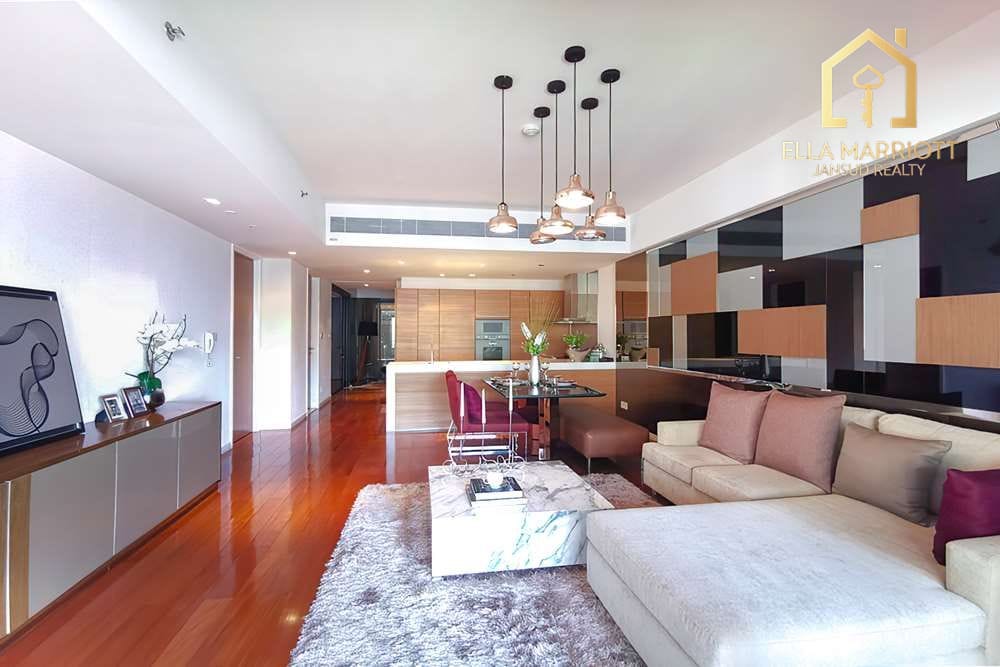 Luxury 2 Bedroom, 2 Bathroom Condo at The Pano Riverfront 4