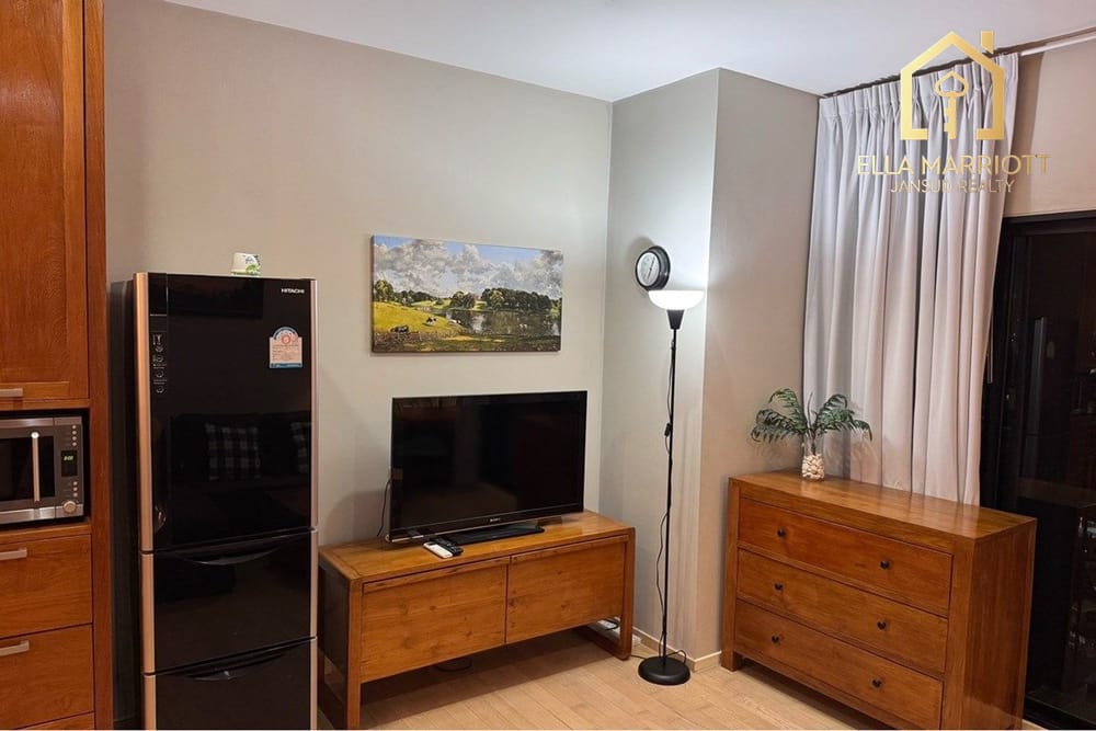 Rent 50K | High-Floor 2BR Condo 67sqm in Noble Reveal Ekkamai, 5 Mins Walk to BTS 2