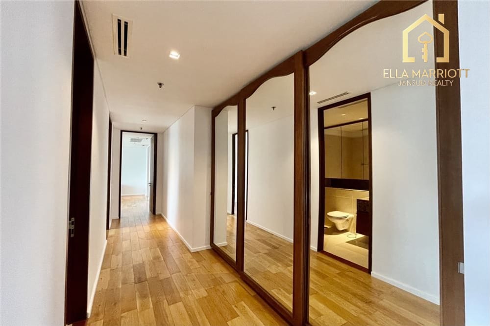 Condo for rent,3 beds,The Lakes,high floor 15