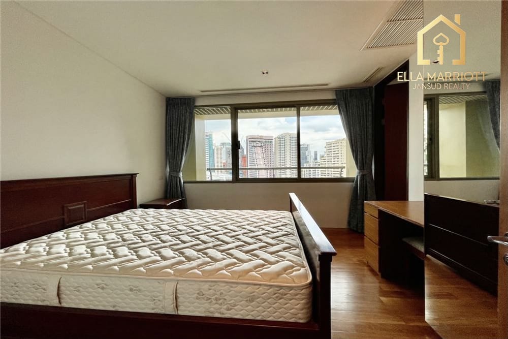 Condo for rent,3 beds,The Lakes,high floor 8