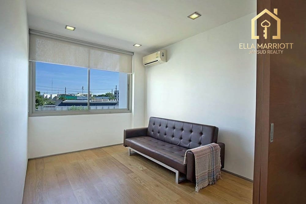 3BR Modern Resort-Style | Pet-Allowed | Steps to BTS Phra Khanong. 9