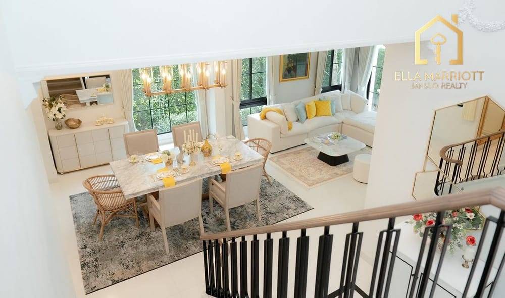 Luxuriöses freistehendes Einfamilienhaus mit 4 Schlafzimmern in Nanthawan Rama 9, Krunthepkritha 6
