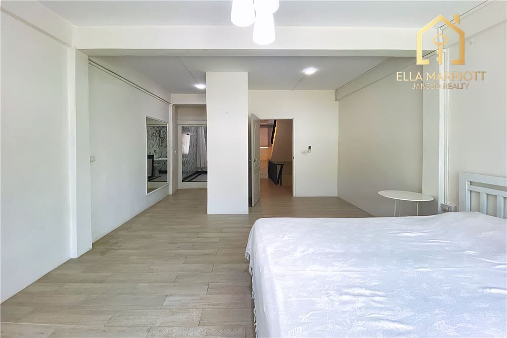 Geräumiges, haustierfreundliches Stadthaus in Sukhumvit 65 mit Dachterrasse – 13,5 Mio. Baht 11
