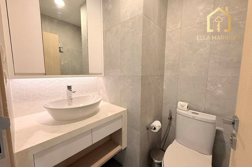 Luxury Condo in Watthana Awaits You! 11