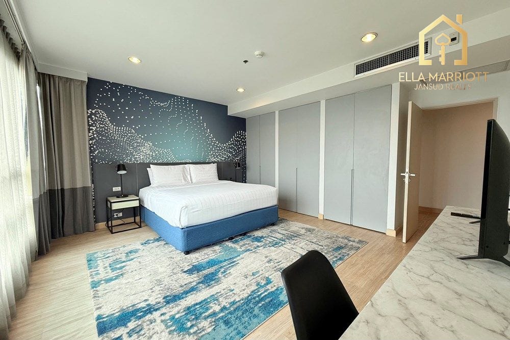 Luxury Condo in Watthana Awaits You! 8