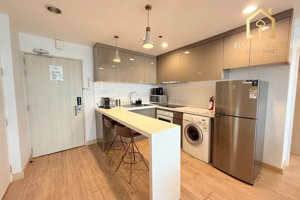 Luxuriöse 2-Schlafzimmer-Eigentumswohnung mit 3 Bädern zur Miete in Watthana 10