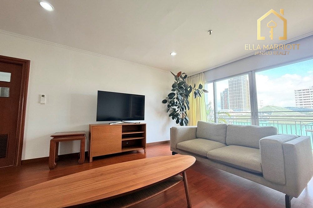 Luxurious 4BR Condo for Rent in Sathon with 270 sq.m, Bangkok 2