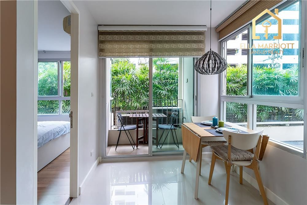 Room for Rent in Modern Condo at The Clover Thonglor 1