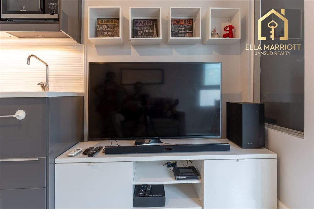 Room for Rent in Modern Condo at The Clover Thonglor 13