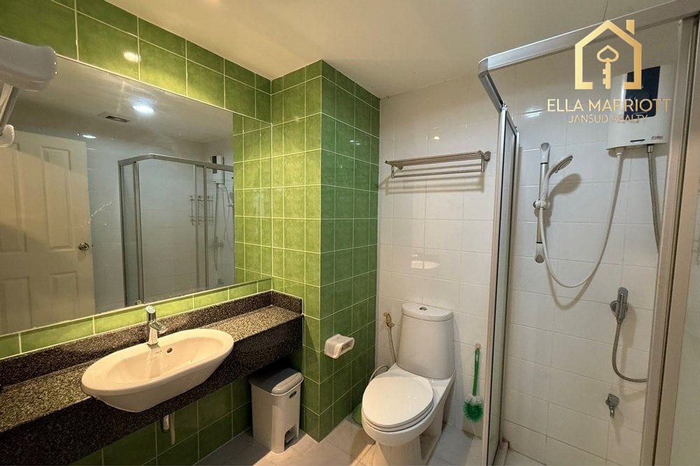 Studio Condo for Sale Near BTS On Nut - 7 Mins Walk 8