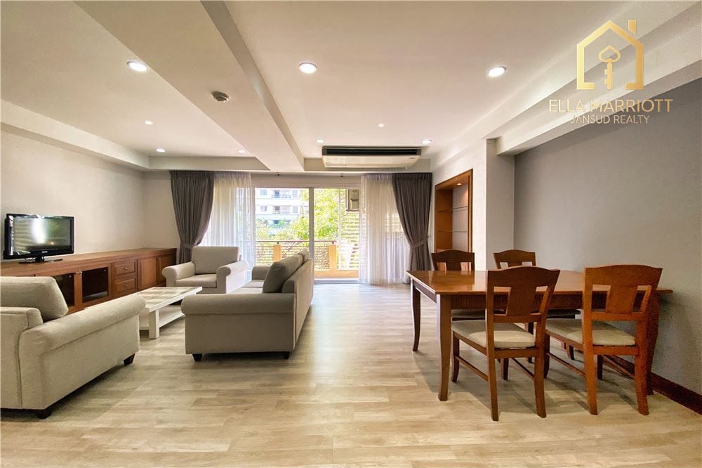 Rent 55K | 150sqm 2BR | Newly Renovated | Cat-Friendly | Phloen Chit 3