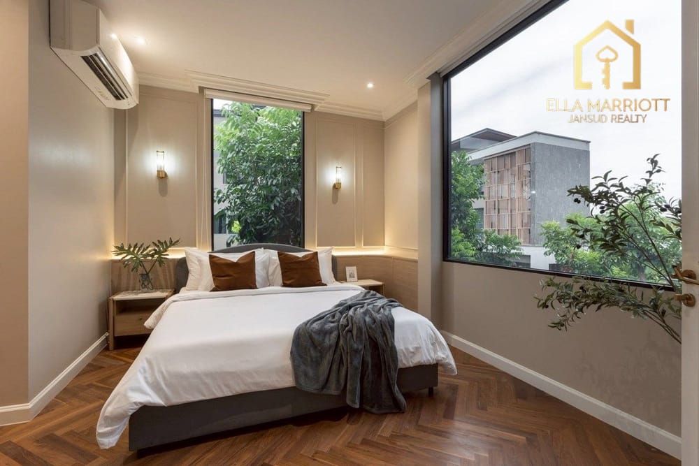 Expansive 580sqm Corner Pool Villa for Sale in The Gentry Sukhumvit 101 - 59M 20
