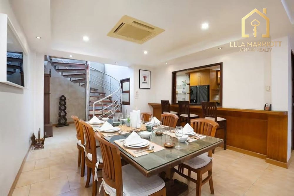 4BR Townhouse for Sale in Phrom Phong, Sukhumvit 39 - 440sqm with High Yield Potential 6