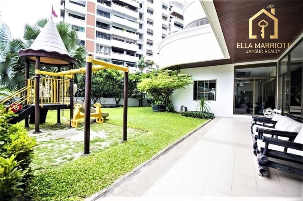 Rent 120K | Rare 600sqm Penthouse Loop | 300sqm Terrace | Pet Friendly 15