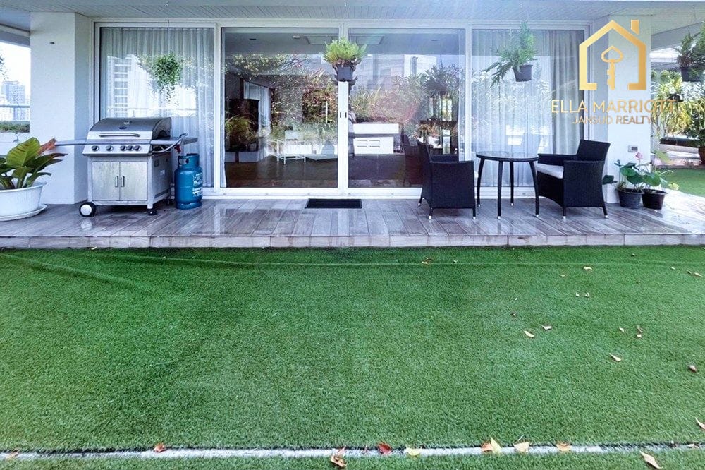Rent 120K | Rare 600sqm Penthouse Loop | 300sqm Terrace | Pet Friendly 5