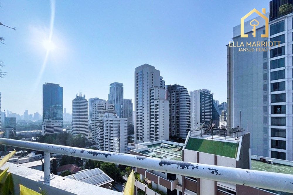 Rent 120K | Rare 600sqm Penthouse Loop | 300sqm Terrace | Pet Friendly 7