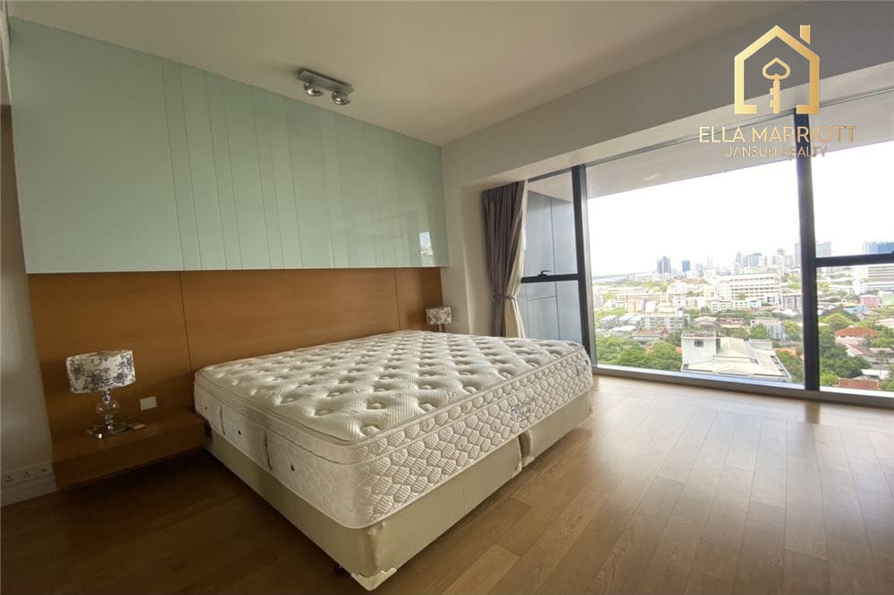 Rent 130K | Rare 222sqm 3BR Condo with Private Pool | The Met Sathorn - 10 Mins Walk to BTS Chong Nonsi 18