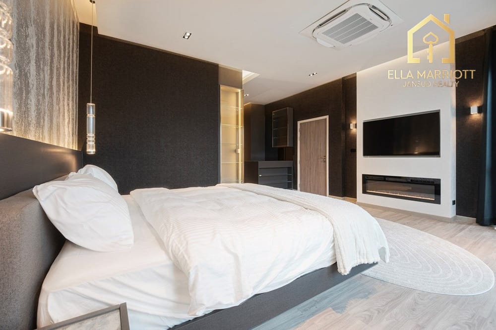 Rent 230K | Luxury 369sqm 4BR Estate | AIRI Sukhumvit-Bangna | Rare 23