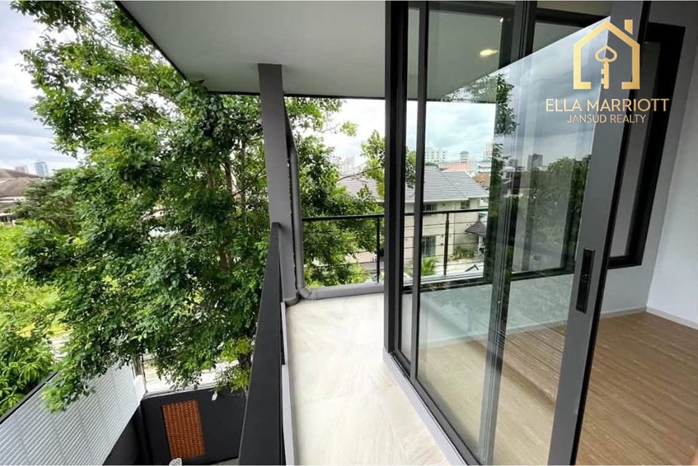 Rent 190K | 700sqm Modern Luxury Pool Villa | Sukhumvit 71 11
