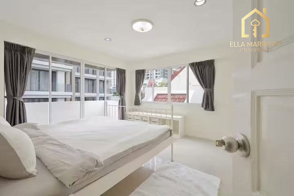 Massive 5BR Detached House for Rent at 120K in Sukhumvit 31 10