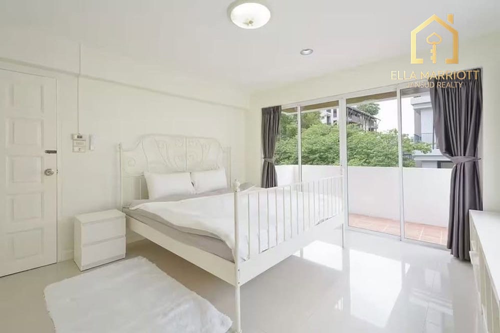 Massive 5BR Detached House for Rent at 120K in Sukhumvit 31 13