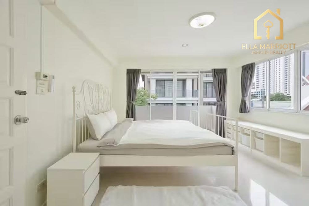 Massive 5BR Detached House for Rent at 120K in Sukhumvit 31 14